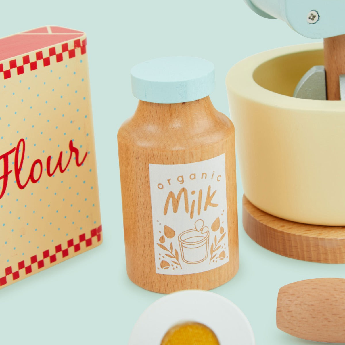 Personalised Le Toy Van Little Baker Mixing Set
