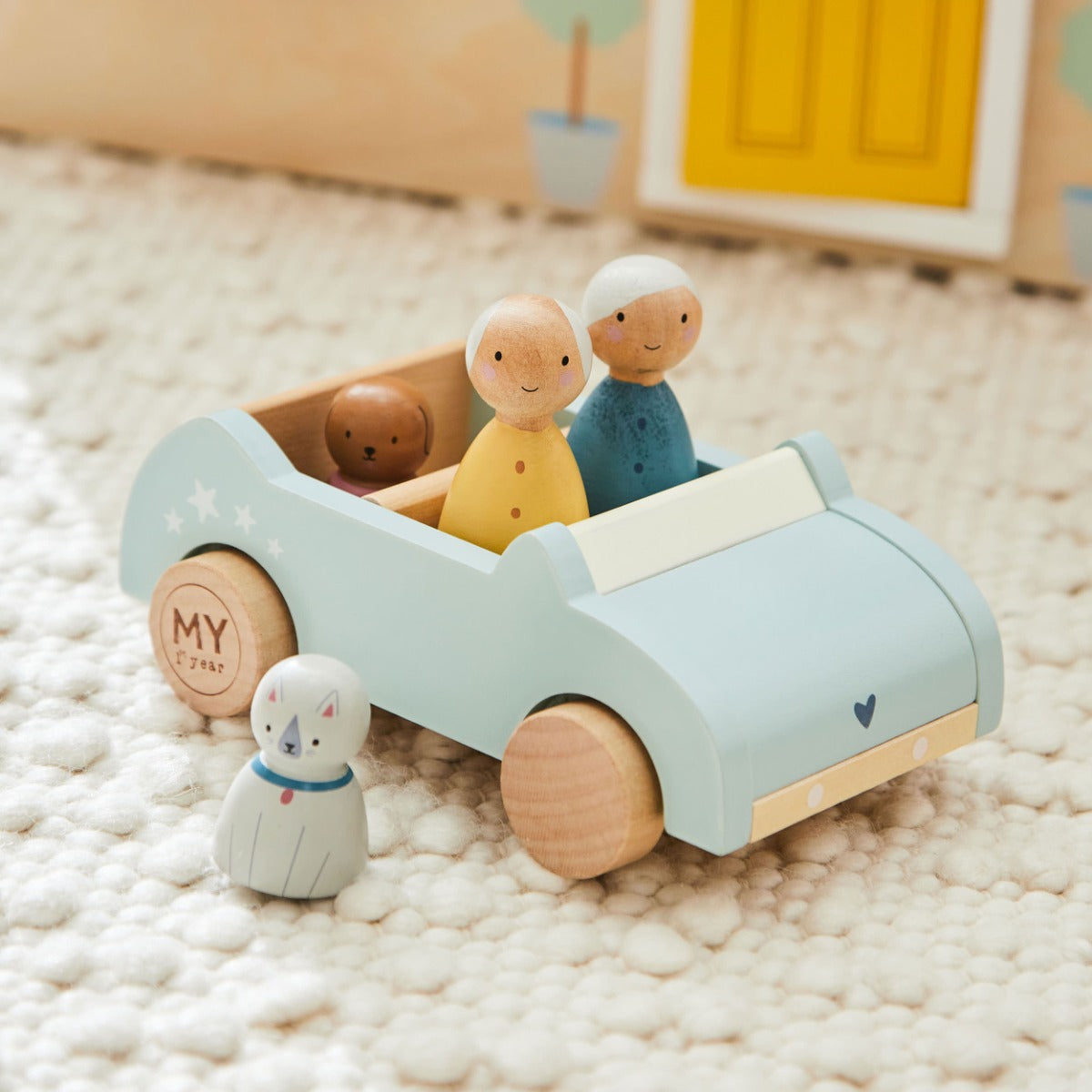 Wooden Doll Grandparents, Pets and Car Set FSC®
