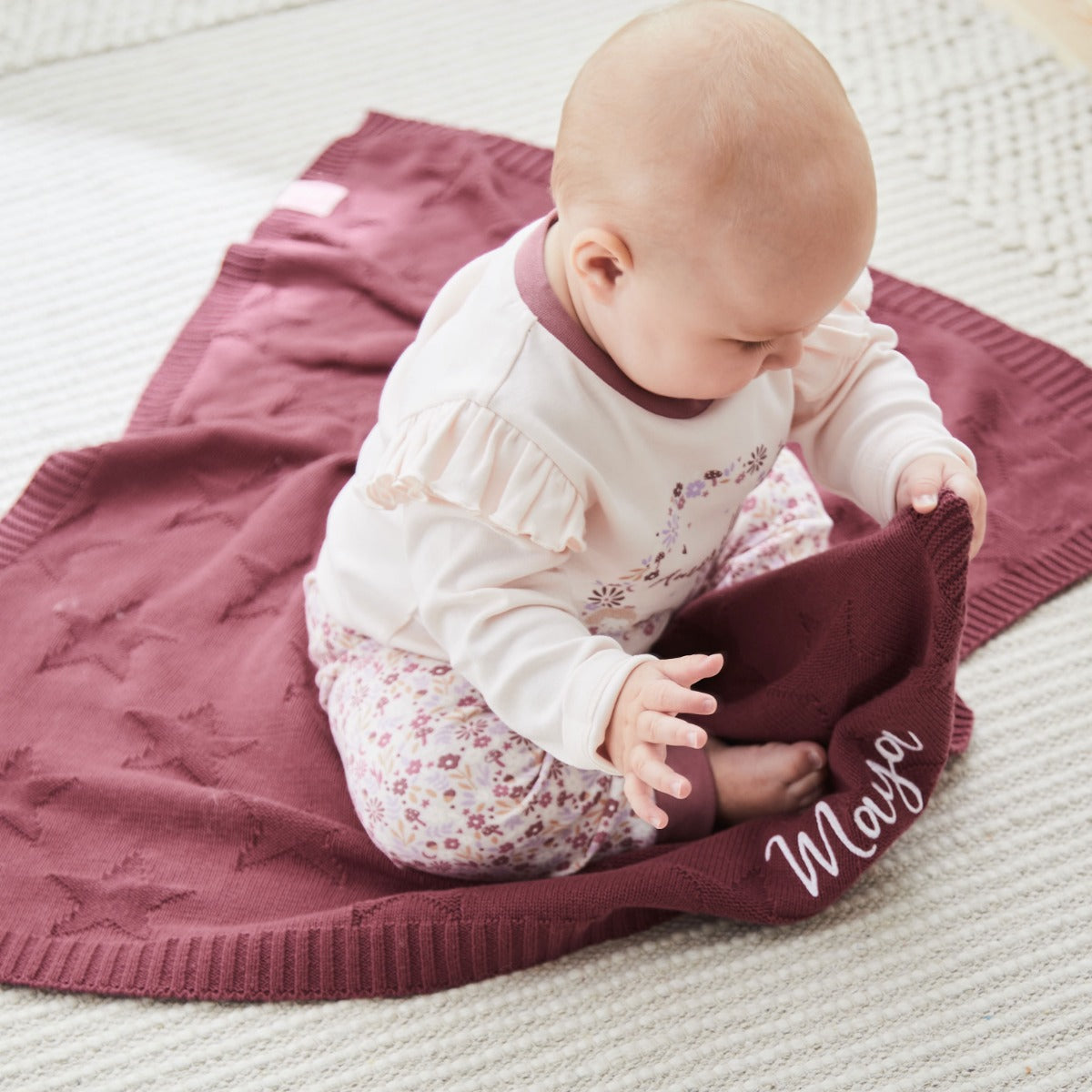 Personalised Berry Star Jacquard Blanket