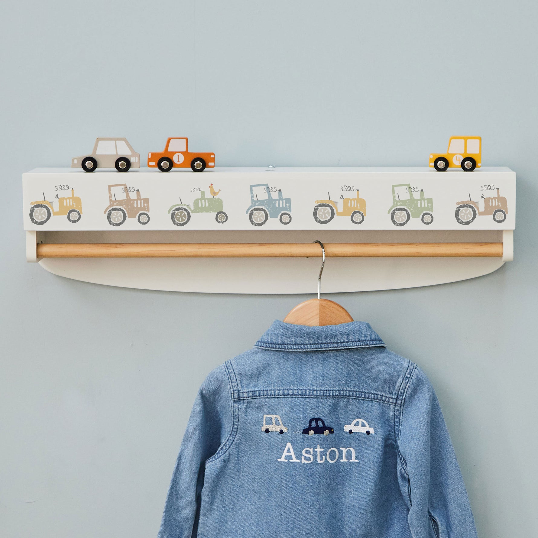 Fun on the Farm Hanging Shelf