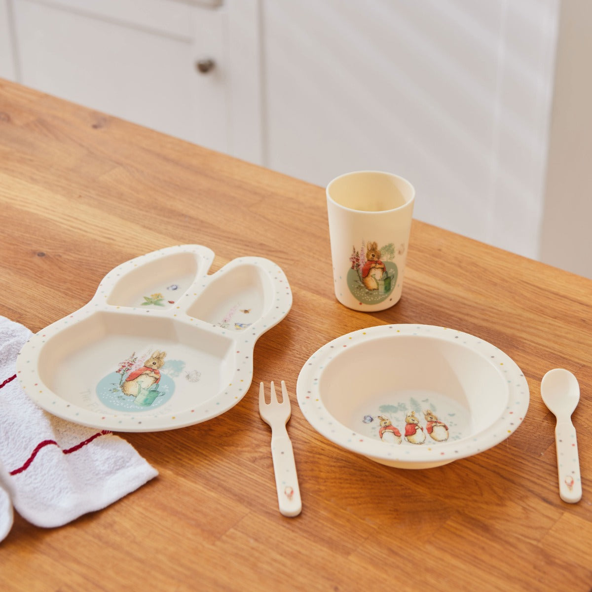 Flopsy Bunny Dinner Set