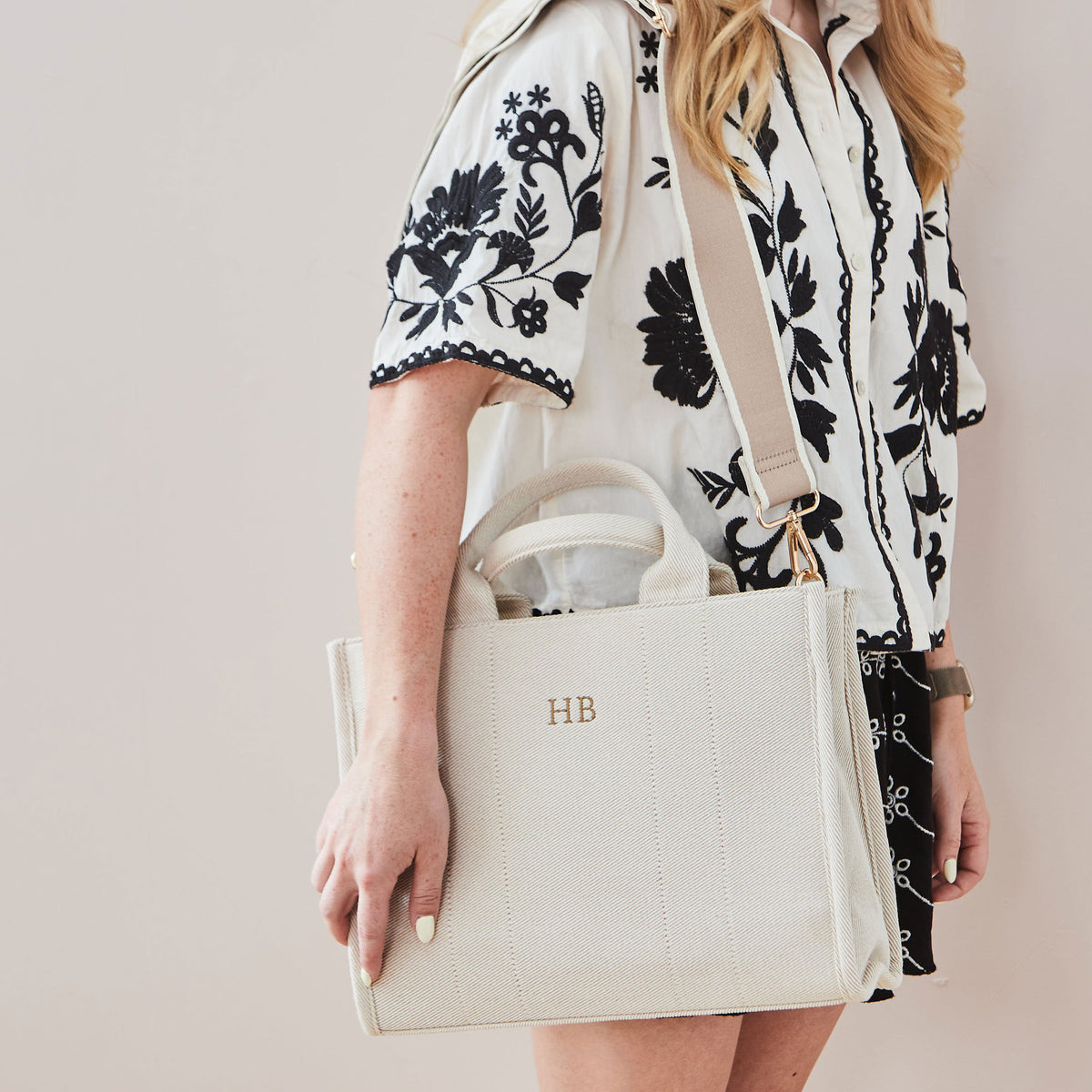 Personalised Mama Medium Canvas Tote Handbag in Caramel