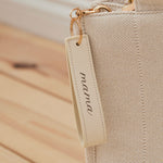 Personalised Mama Neutral Oyster Keyring